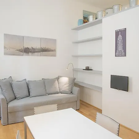 Easyhomes - Missori Zebedia * Milán